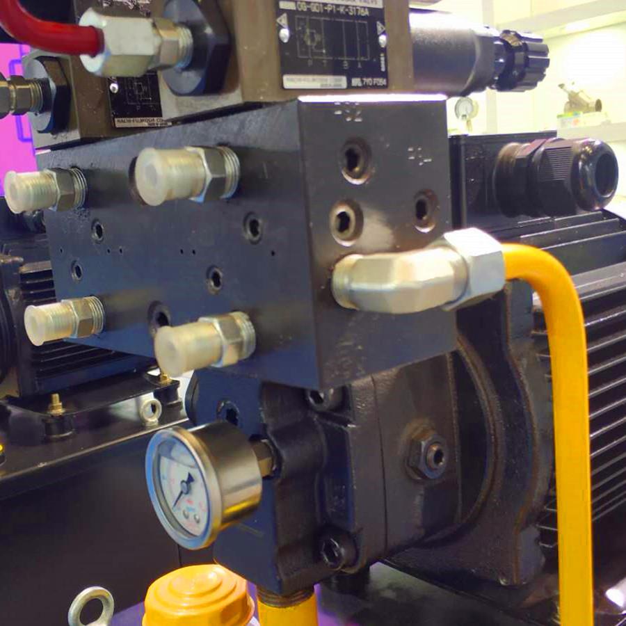 JIC hydraulic fittings assemblied to hydraulic stations